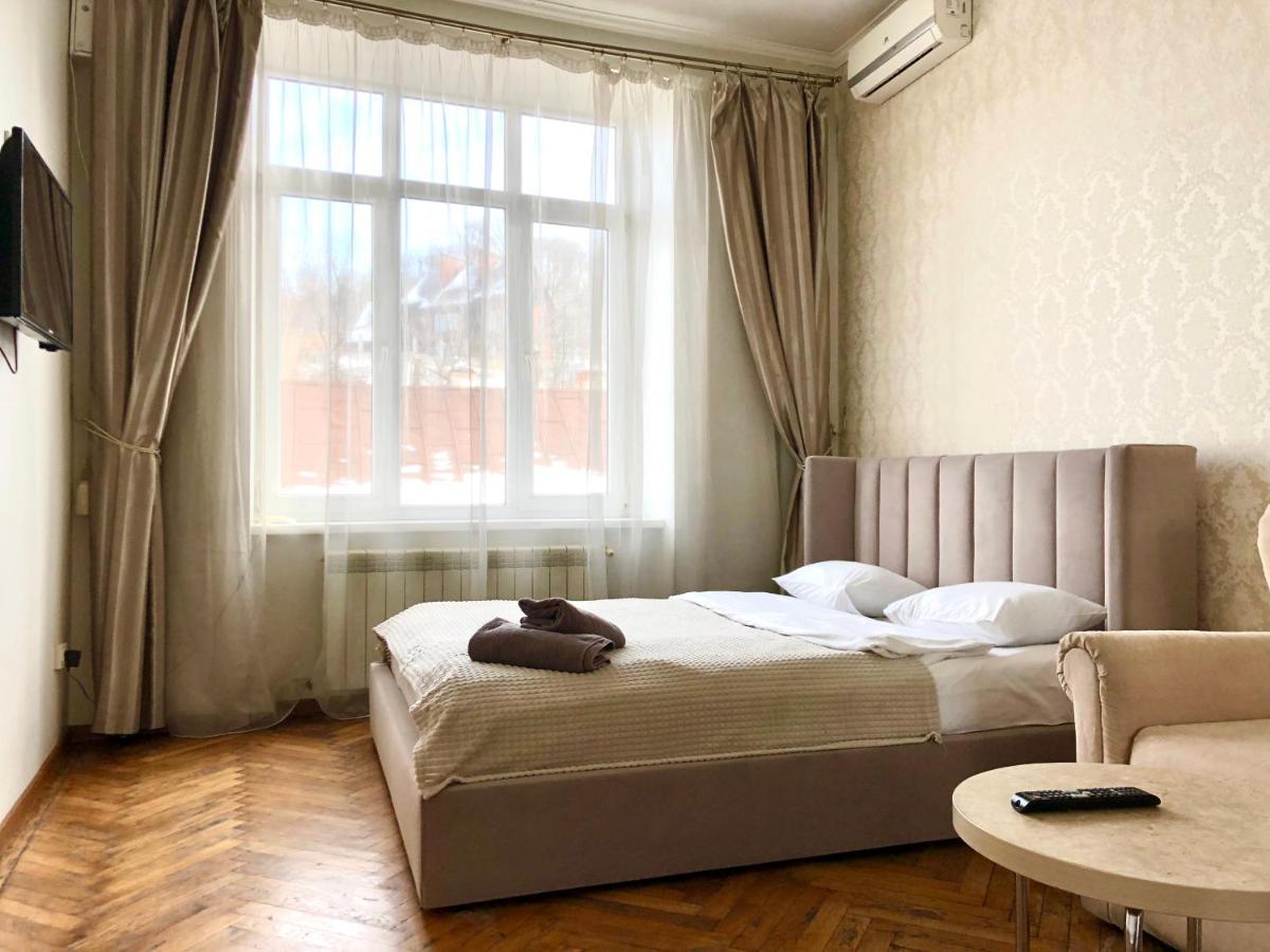 Romantic Apartments - Old Center Lviv Extérieur photo